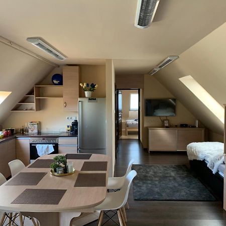 Robinson Szigete Apartment บาลาตอนฟือเรด ภายนอก รูปภาพ